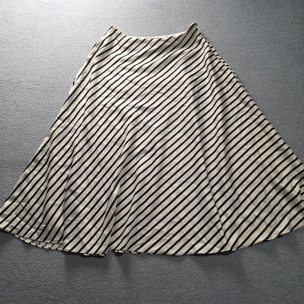 H&M Midi Maxi Skirt Womens Size 4 Black White Diagonal Stripe A-Line Flowy